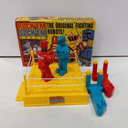 Throwback Rock'Em Sock'Em Robots Toy IOB