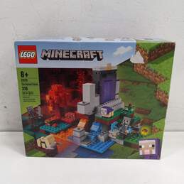 Lego Minecraft Assembly Kit In Sealed Box