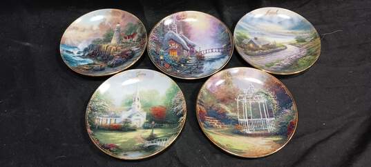 Bundle of 5 Thomas Kinkade Paintings on Dishes image number 1