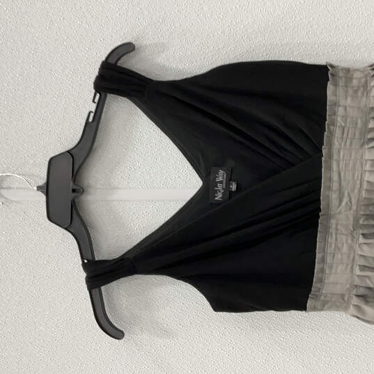 Womens Black Gray V-Neck Sleeveless Pullover Sheath Dress Size 4 image number 3