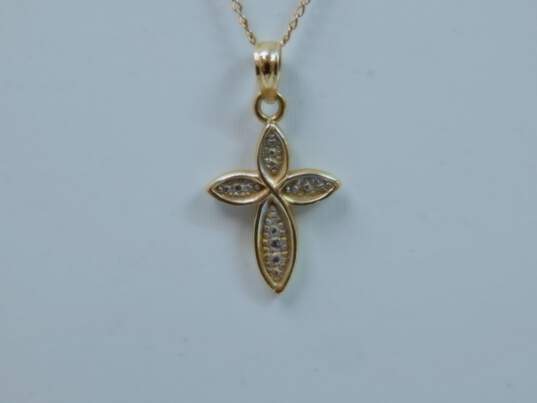 14K Yellow Gold Cross Pendant Necklace 1.8g image number 3