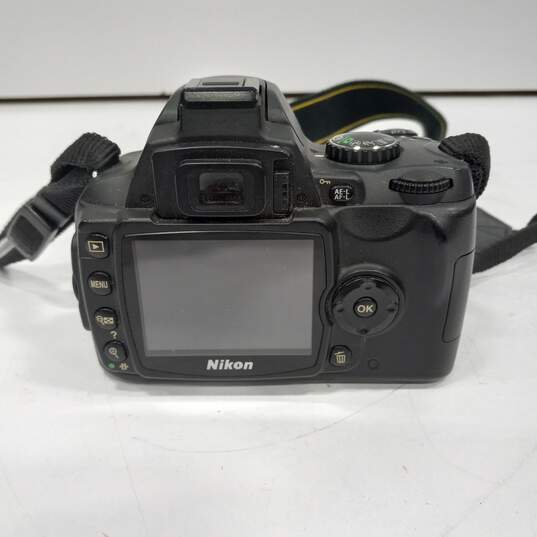 Nikon D40 Digital Camera & Accessories in Bag image number 3