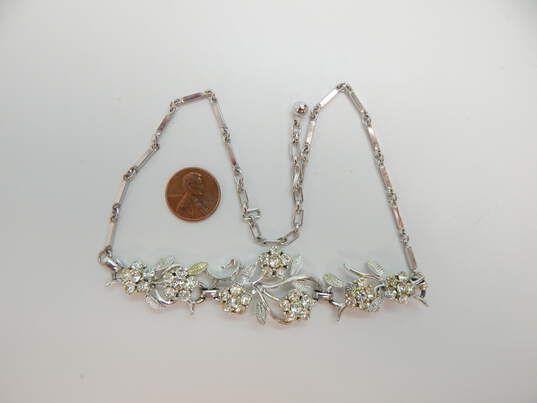 Vintage Coro Icy Rhinestone & Silver Tone Flower Pendant Necklace 25.8g image number 2