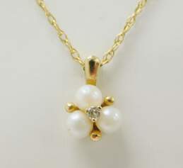 14K Yellow Gold Pearl & Diamond Accent Cluster Pendant Necklace 1.7g alternative image