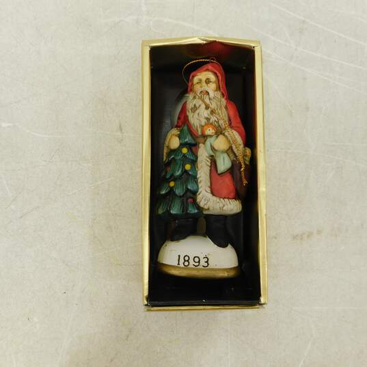 Vintage Memories Of Santa Holiday Christmas Ornaments IOB image number 5