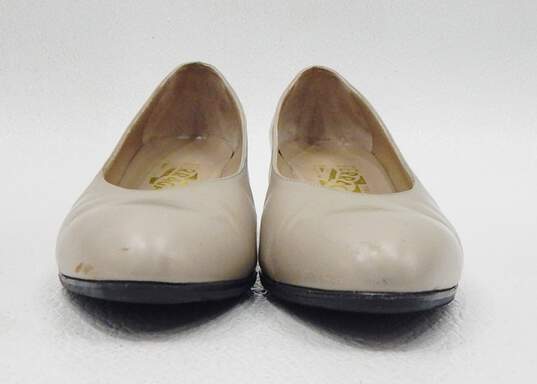Ferragamo Womens Heels Size 9.5 image number 1