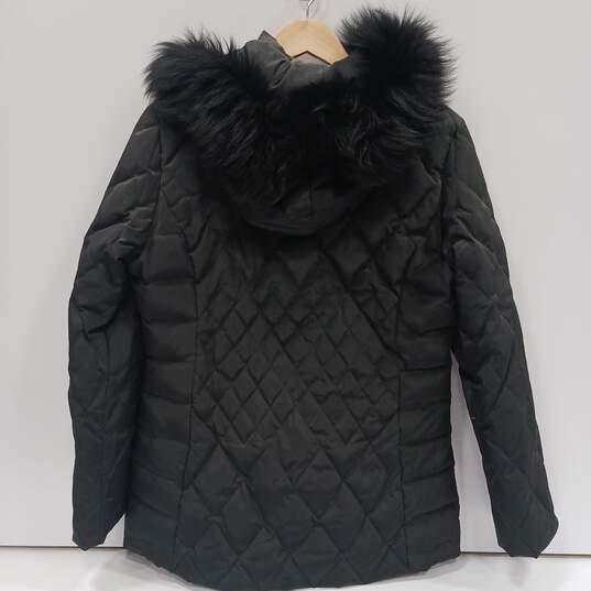 Womens Black Long Sleeve Pockets Faux Fur Hooded Puffer Jacket Size Medium image number 2