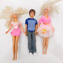 Lot of 9 Mattel Barbie Dolls w/ Ken & Children alternative image