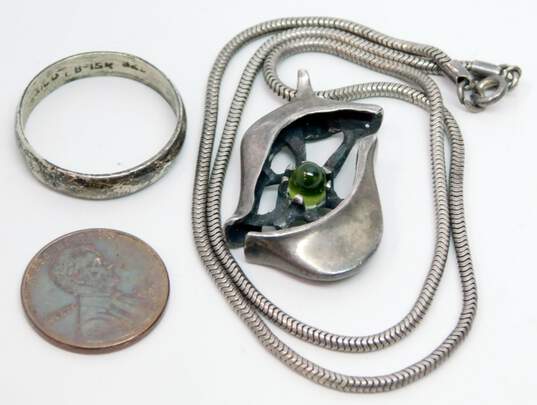 Taxco & Artisan 925 Peridot Cabochon Abstract Brutalist Pendant Snake Chain Necklace & Band Ring 20.6g image number 6