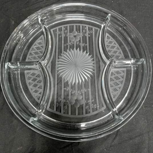 Vintage Reed & Barton Round Silverplated Tray w/ Etched Glass Insert image number 2