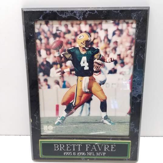 Green Bay Packers Brett Favre Figure & Plaque image number 5