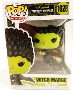 The Simpsons Treehouse Of Horror Witch & Panther Marge Figures IOB alternative image