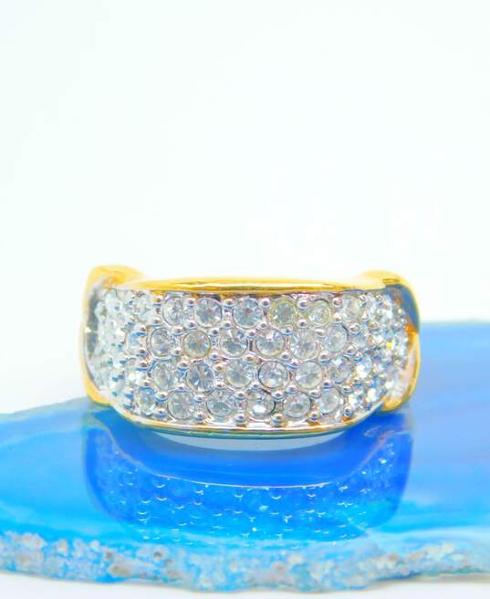 Vintage Elizabeth Taylor For Avon Gold Tone Crystal Ring 8.4g image number 1