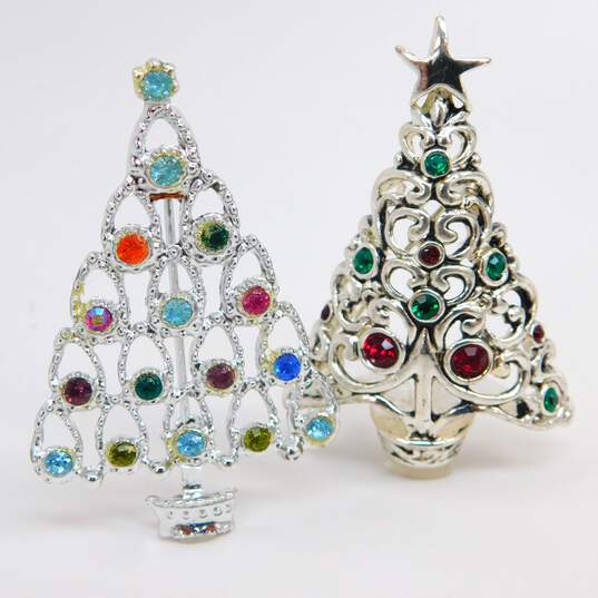 VNTG Silver Tone Rhinestone & Enamel Christmas Holiday Jewelry image number 7