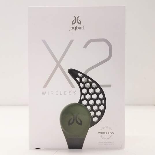 Bundle of 2 Assorted Wireless Earbuds image number 6