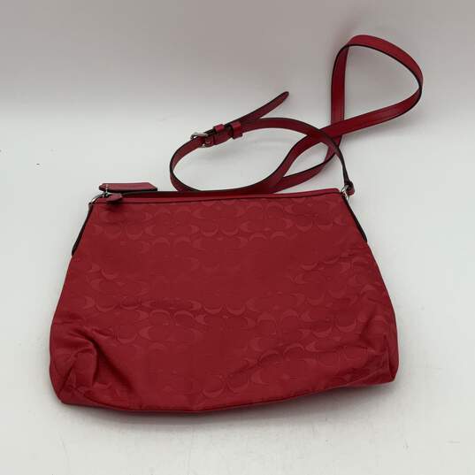 Womens Red Signature Print Adjustable Strap Charm Zipper Crossbody Bag Purse image number 2