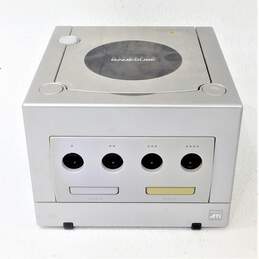 Nintendo GameCube W/2 Games alternative image