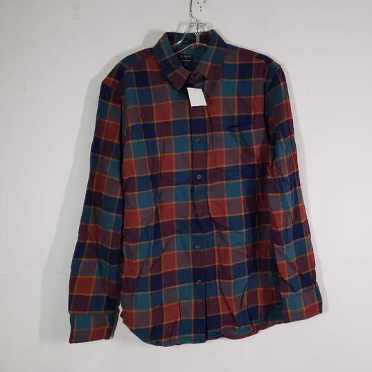 NWT Mens Plaid RegularFit Long Sleeve Collared Button-Up Shirt Size Medium image number 1