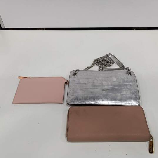 Michael Kors Silver Crossbody & Wallet Bundle image number 2