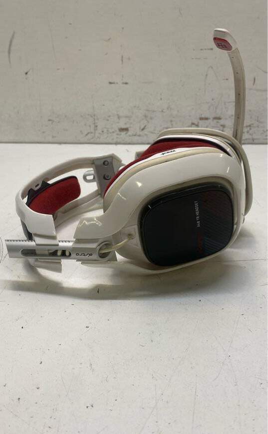 Astro A40 TR White Gaming Headset image number 3