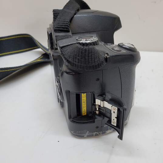 Nikon D40X 10.2MP Digital SLR Camera (Body Only) image number 3