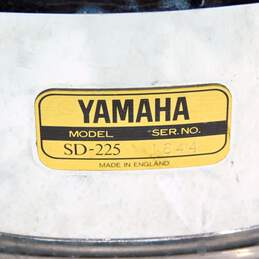 Model SD-225 15.5 Inch Snare Drum w/ Yamaha Brand Case and Stand alternative image