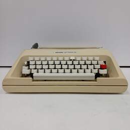 Vintage Olivetti Beige Lettera 35 Typewriter