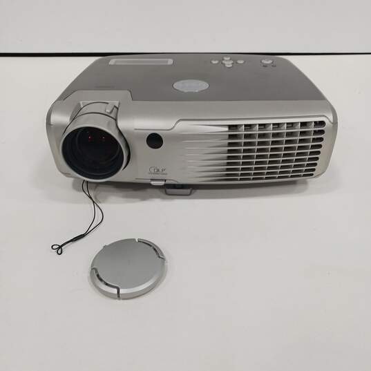 Dell Home Theatre Projector Model 300MP & Travel Case image number 2