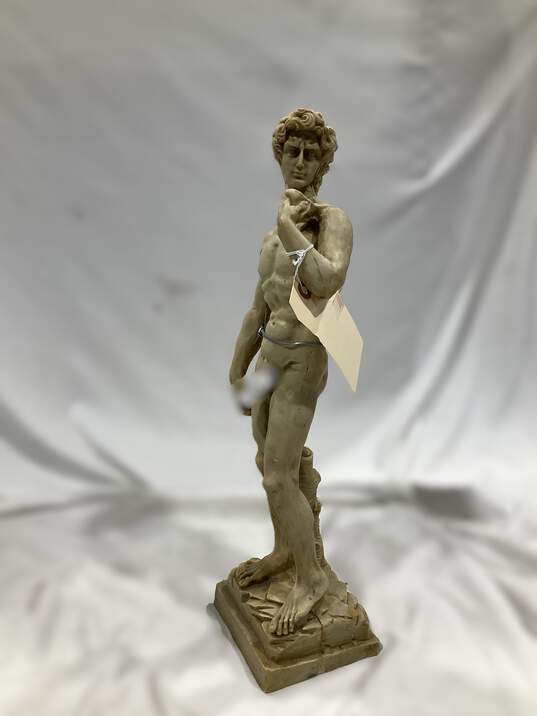 Decorative Michelangelo David Statue image number 3