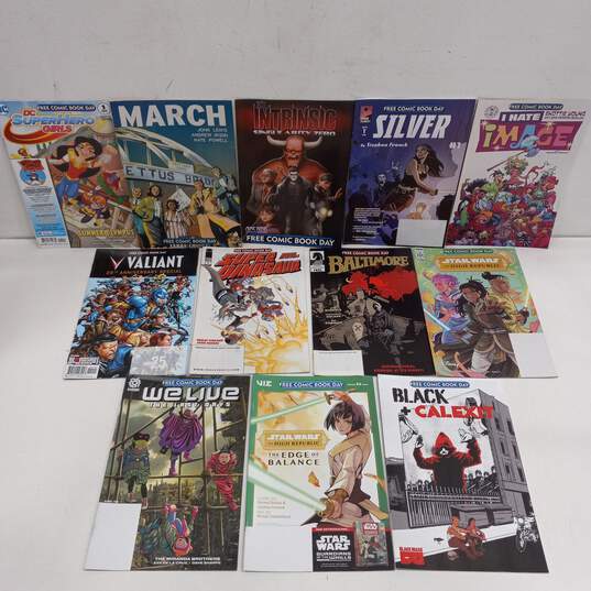 Bundle of 12 Assorted Comic Books image number 2