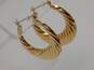 14K Gold Carved Hoop Earrings 3.1g image number 2