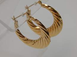14K Gold Carved Hoop Earrings 3.1g alternative image