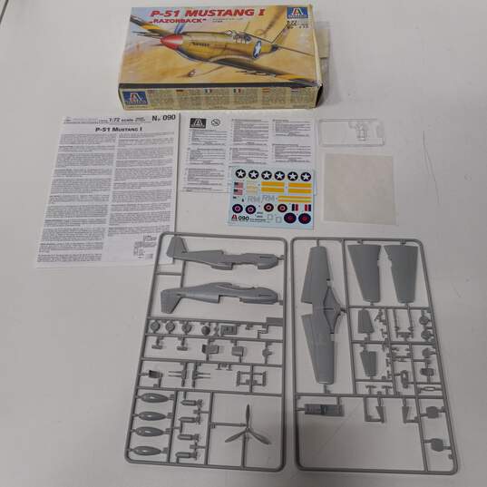 Bundle of 3 Assorted Model Airplane Kits image number 4