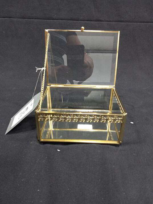 Rachel Ashwell Crystal Glass Trinket Box image number 1