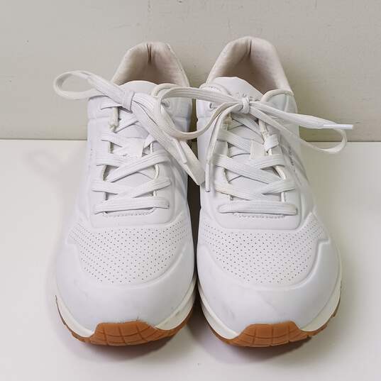 Women's White Shoes Size 9.5 image number 1