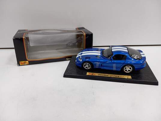 Maisto Special Edition Dodge Viper 1:18 image number 1