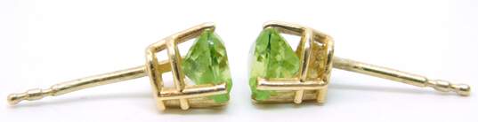 14K Yellow Gold Faceted Peridot Heart Post Earrings 0.6g image number 3