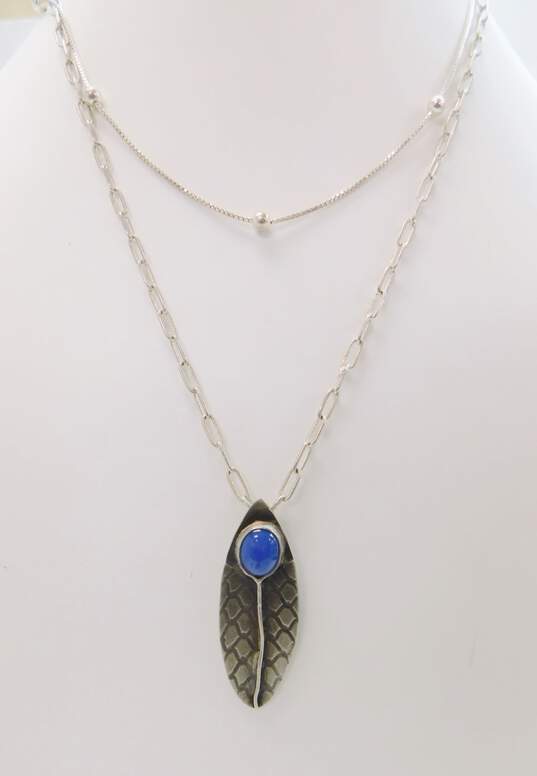 Artisan 925 Chalcedony Snake Skin Stamped Pendant Cable & Station Chain Necklaces Lapis Lazuli Drop Earrings & Floral & Patterned Band Rings 31.8g image number 2