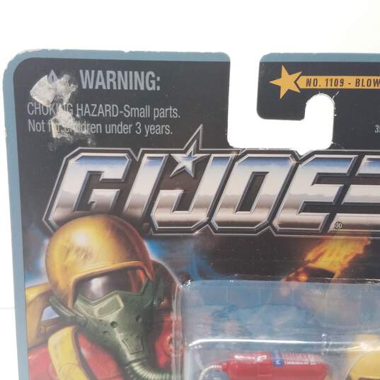 Hasbro G.I. Joe The Pursuit of Cobra Blowtorch Flamethrower image number 3