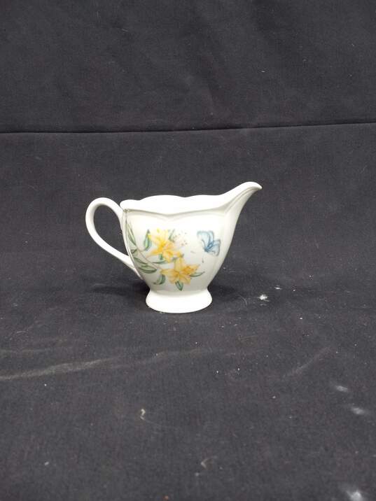 Lenox Butterfly Meadows Pattern Ceramic Sugar Bowl & Creamer Dishes - IOB image number 2