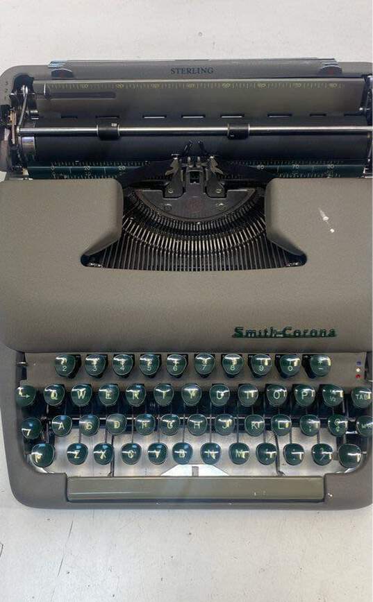 Smith Corona Sterling Portable Typewriter image number 2