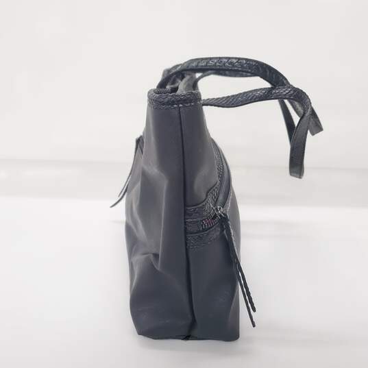 Nicole Miller Black Leather Shoulder Bag image number 2