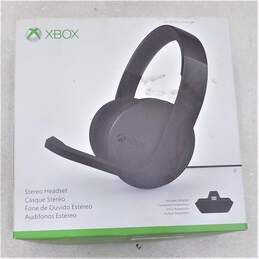2 Microsoft Xbox One Stereo Headsets IOB alternative image