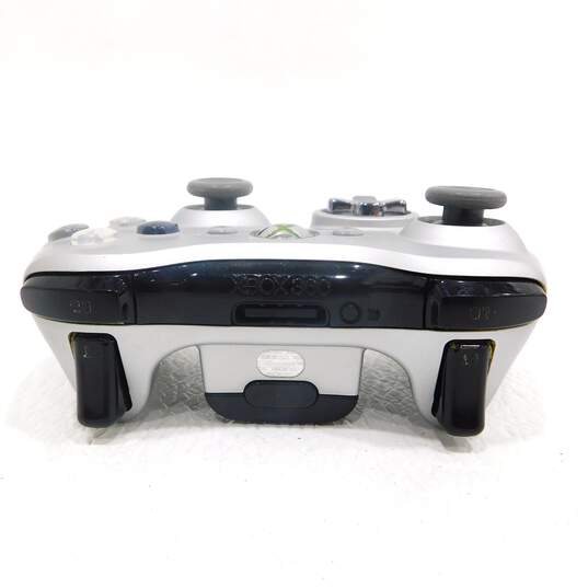 3 Used Microsoft Xbox 360 Controllers image number 12