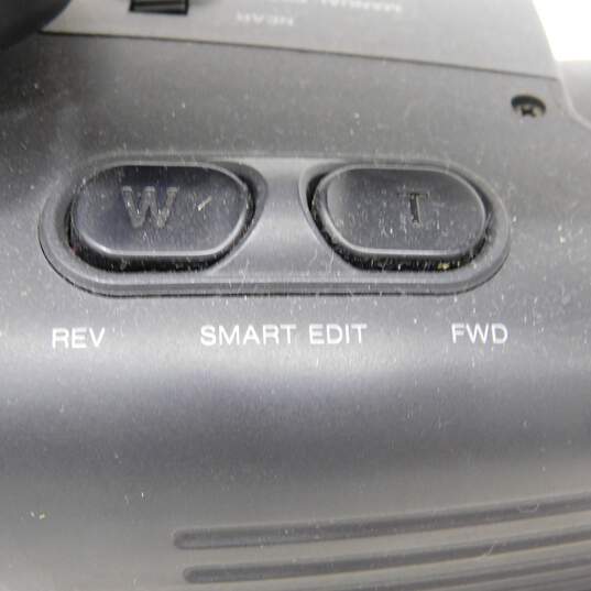 Magnavox CVM310AV01 VHS Movie Maker Video Camcorder w/ Bag image number 4