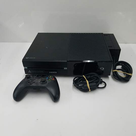 Microsoft Xbox One Console Bundle image number 1