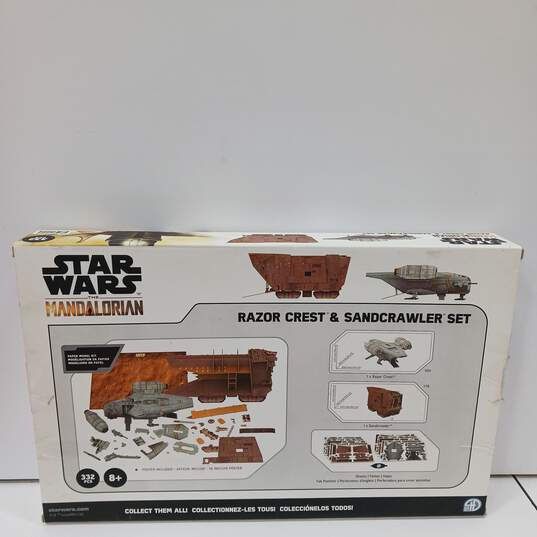 Star Wars Paper Model Kit The Mandalorian Razor Crest & Sandcrawler Set IOB image number 3