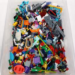 8 Lbs of Assorted Toy Building Blocks alternative image