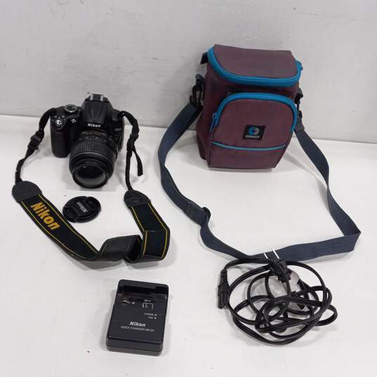 Nikon D5000 Digital SLR Camera & Accessories in Bag image number 1
