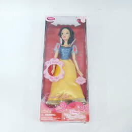 Disney Store Princess Exclusive Snow White Singing Doll 17in 2011